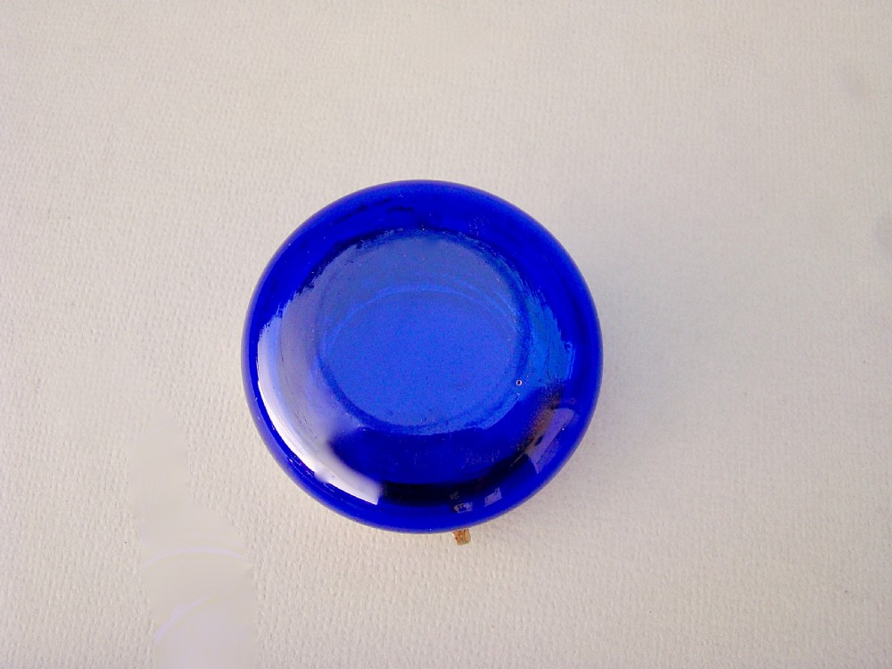 19TH CENTURY FRENCH ENAMELLED BRISTOL BLUE GLASS TRINKET BOX, CIRCA 1890 View VI