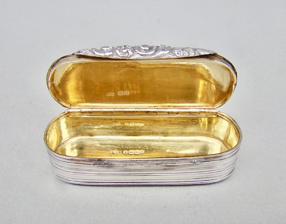 GEORGIAN SILVER SNUFF BOX BY THOMAS PURVER, LONDON 1828 View III