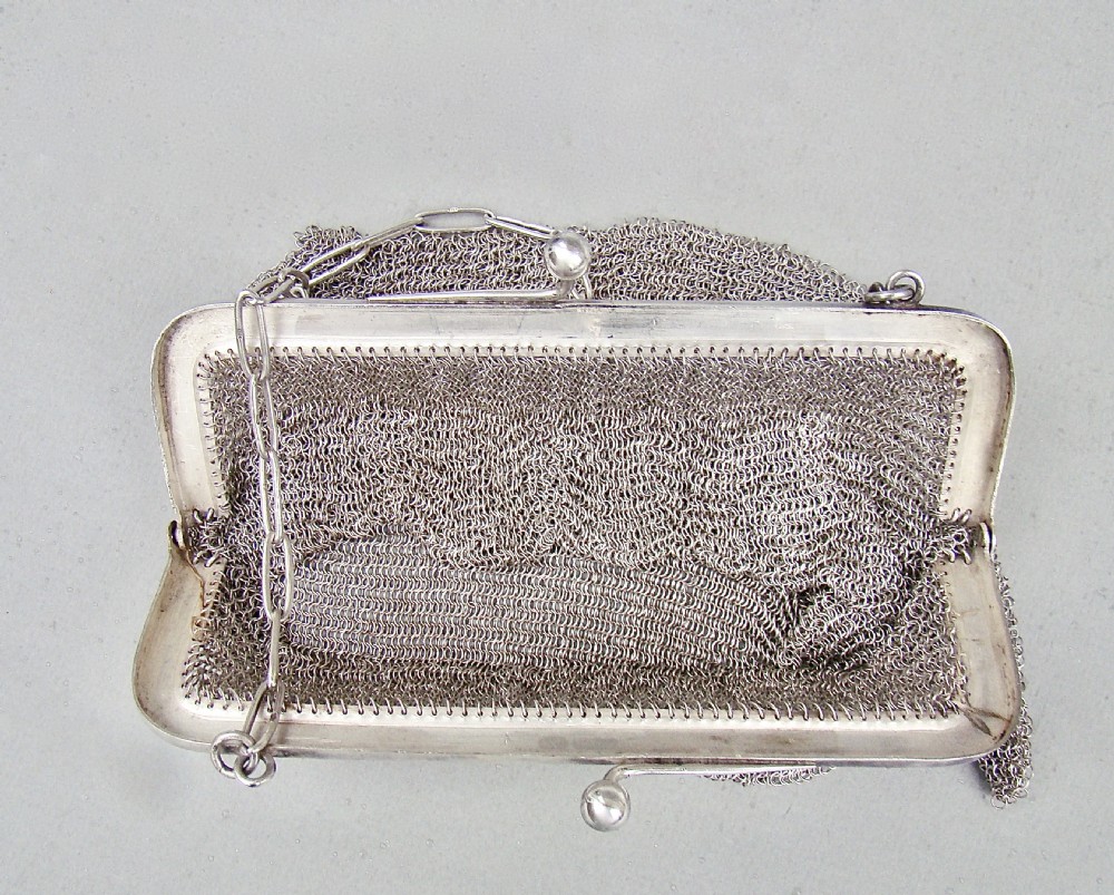 LARGE GEORGE V SILVER MESH EVENING PURSE, IMPORTS MARKS FOR LONDON 1916 View III