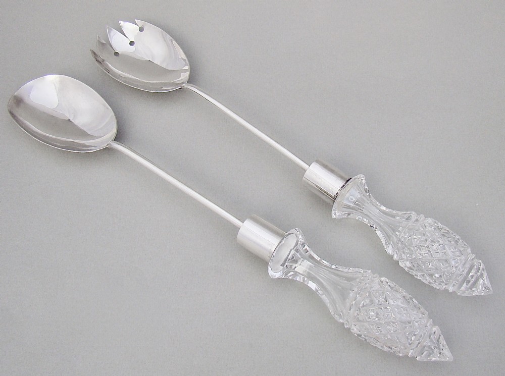 GOOD PAIR OF  SOLID SILVER & CUT GLASS SALAD SERVERS BY THE ARMY & NAVY, LONDON 1913