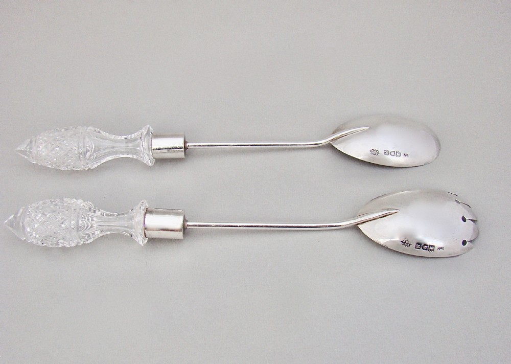 GOOD PAIR OF  SOLID SILVER & CUT GLASS SALAD SERVERS BY THE ARMY & NAVY, LONDON 1913 View V