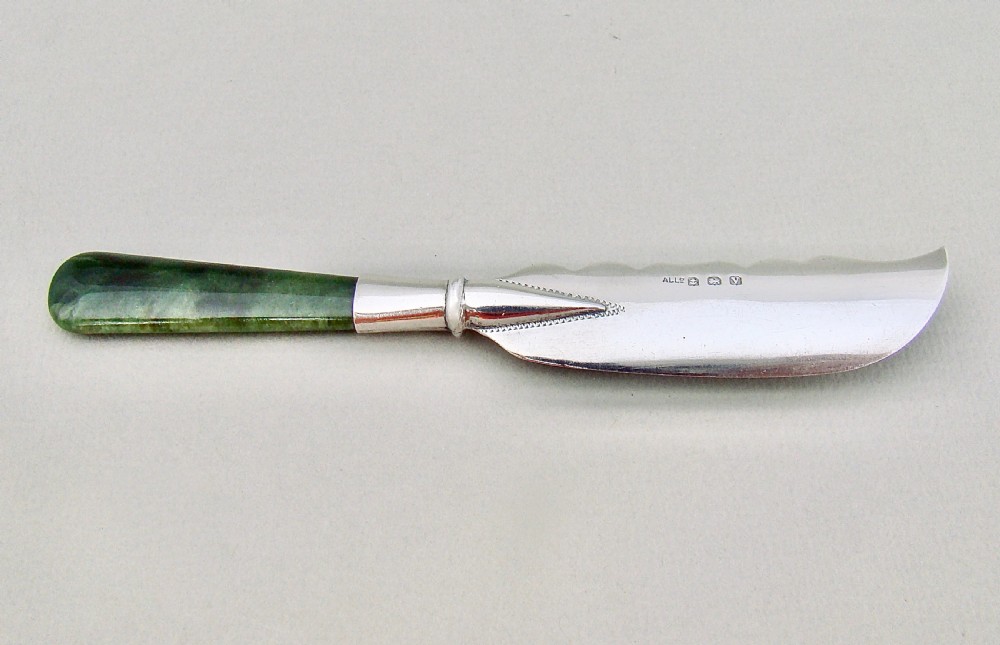 RARE GEORGE V SILVER & JADE BUTTER KNIFE BY ADIE & LOVEKIN, BIRMINGHAM 1920 View II