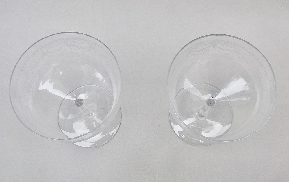 ELEGANT PAIR OF ART DECO ENGRAVED CHAMPAGNE COUPES, CIRCA 1930 View II