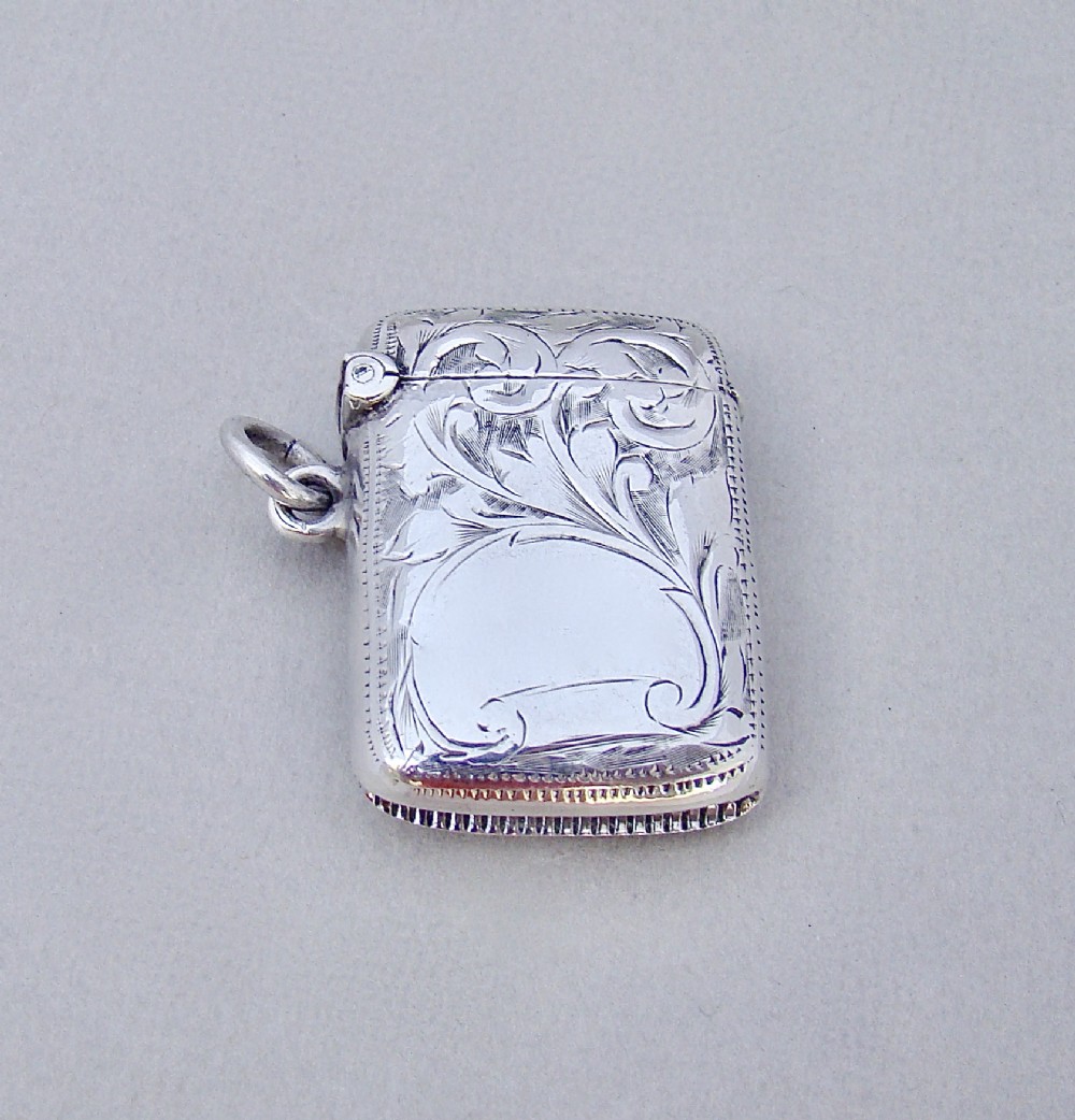 DELIGHTFUL EDWARDIAN SILVER SMALL VESTA CASE BY JOSEPH GLOSTER, BIRMINGHAM 1901