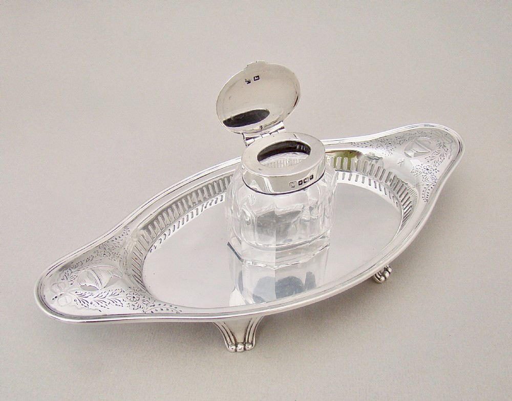 GEORGIAN REVIVAL SILVER & GLASS INKSTAND BY HAWKSWORTH, EYRE & CO, SHEFFIELD 1908 View IV