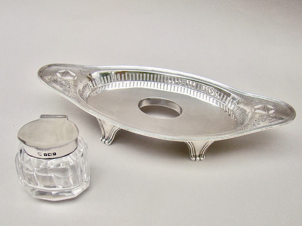 GEORGIAN REVIVAL SILVER & GLASS INKSTAND BY HAWKSWORTH, EYRE & CO, SHEFFIELD 1908 View V