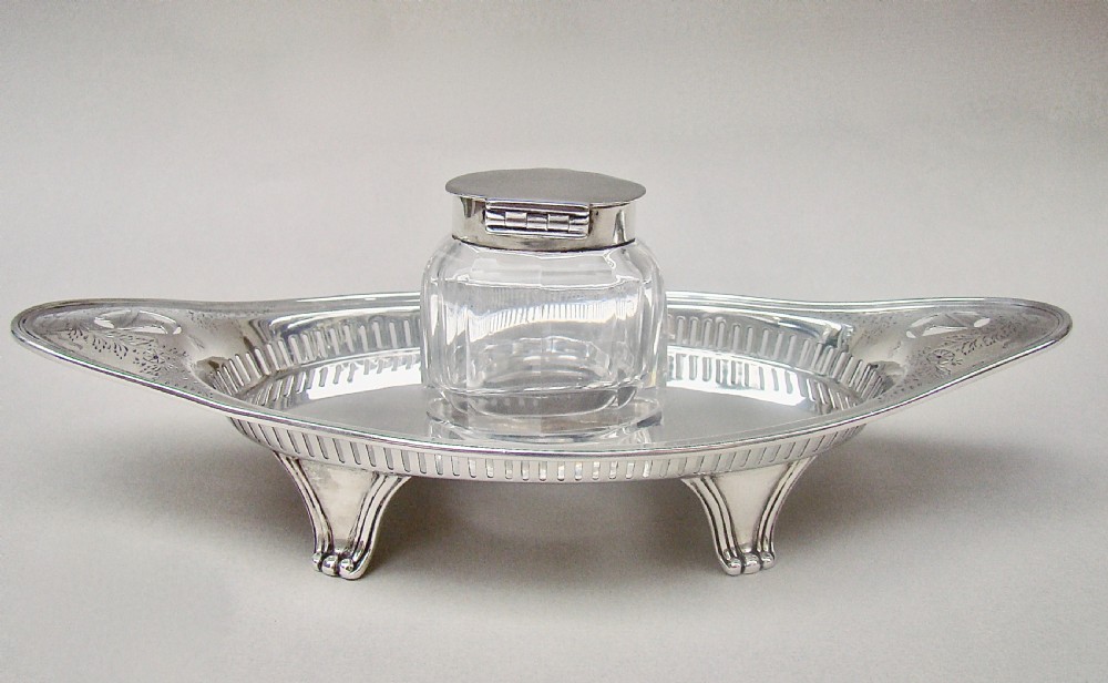 GEORGIAN REVIVAL SILVER & GLASS INKSTAND BY HAWKSWORTH, EYRE & CO, SHEFFIELD 1908 View VI