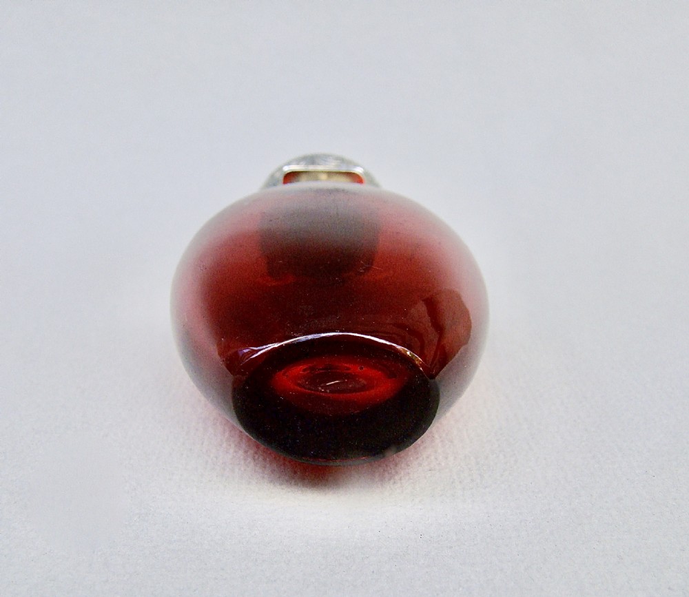 FINE VICTORIAN SILVER GILT & RUBY GLASS SCENT BOTTLE BY GEORGE BRACE, LONDON CIRCA 1860 View IX