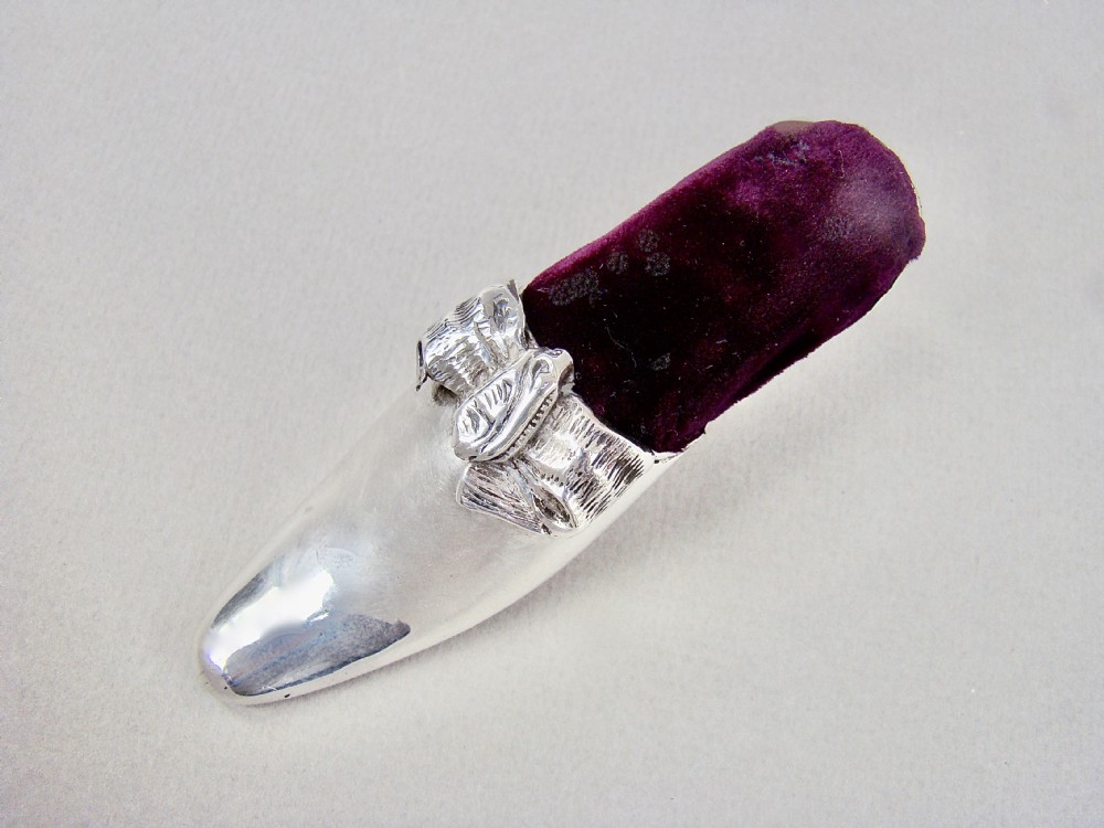 EXQUISITE VICTORIAN SILVER PIN CUSHION IN THE FORM OF A LADIES' SHOE BY ADIE & LOVEKIN, BIRMINGHAM 1891 View III