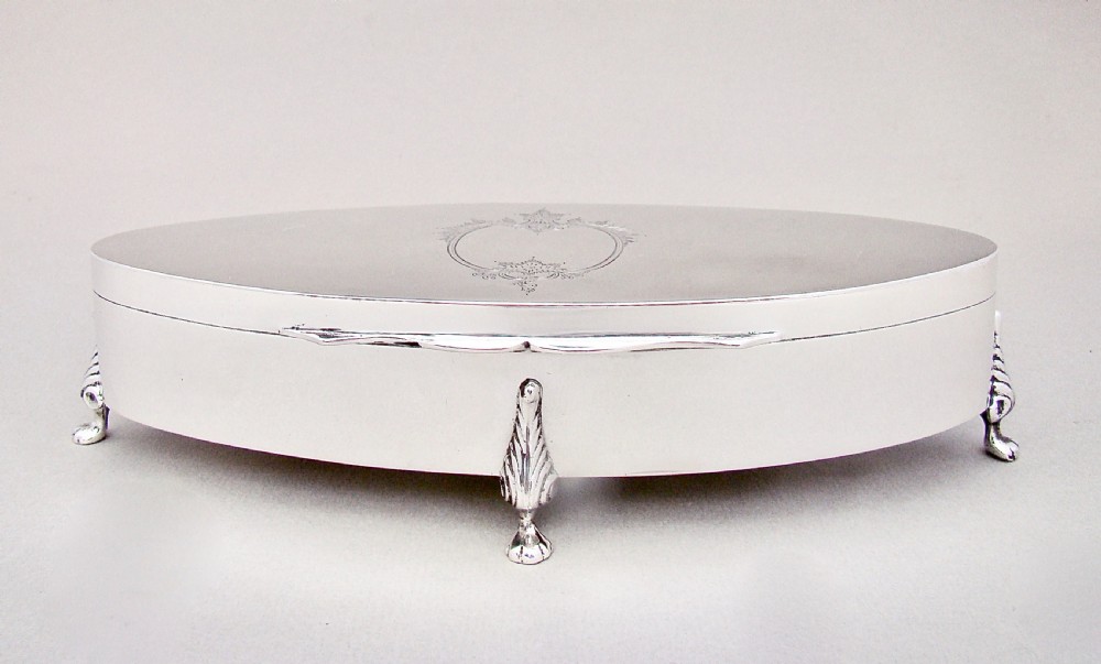 FABULOUS EDWARDIAN LARGE SILVER JEWELLERY BOX BY JAMES DIXON & SONS, SHEFFIELD 1909 View II