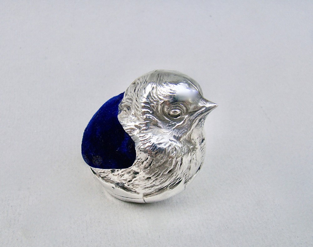 LARGE GEORGE V SILVER 