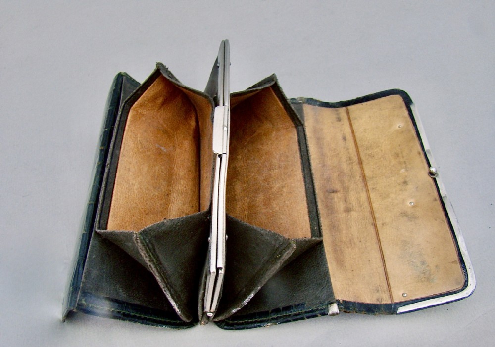ART NOUVEAU SILVER & CROCODILE SKIN PURSE BY LUDWIG KRUMM, BIRMINGHAM 1900 View IV