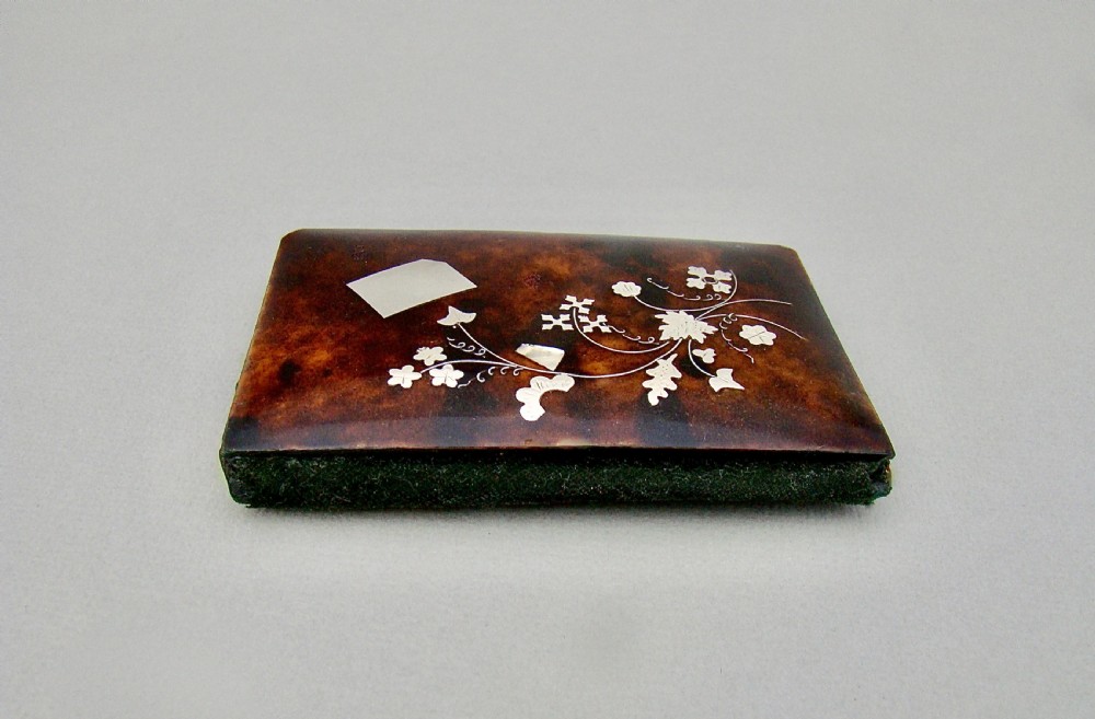 19TH CENTURY FRENCH SILVER INLAID TORTOISESHELL AIDE MEMOIRE, CIRCA 1890 View V