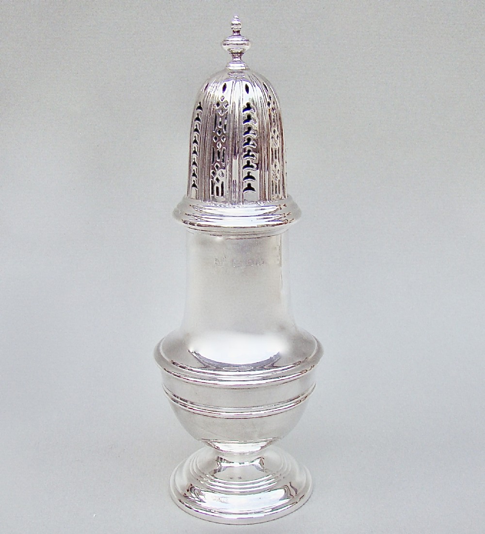 GEORGIAN REVIVAL SOLID SILVER SUGAR CASTER BY THE BARKER BROTHERS, BIRMINGHAM 1939