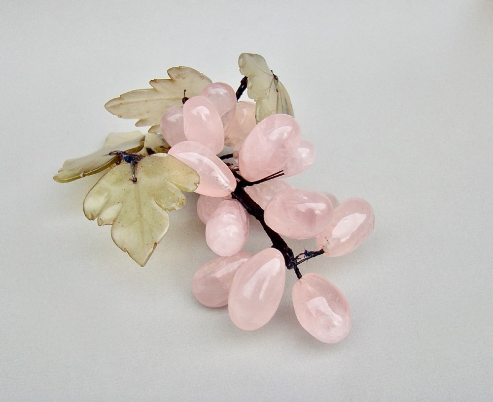ART DECO ORNAMENTAL PINK QUARTZ &  JADE GRAPE CLUSTER, CIRCA 1920 View III