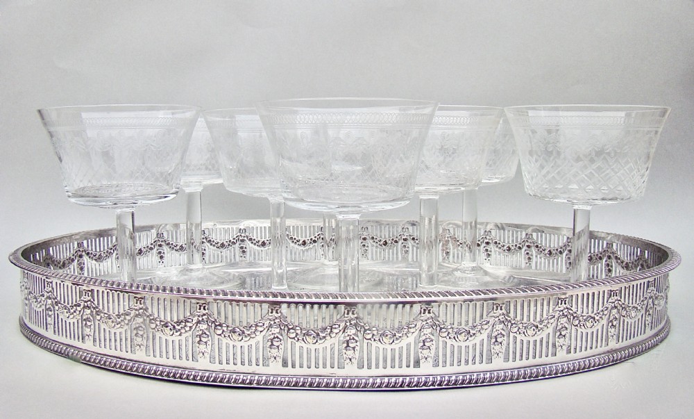 ELEGANT ART DECO SILVER PLATED DRINKS TRAY, CIRCA 1920 View VII