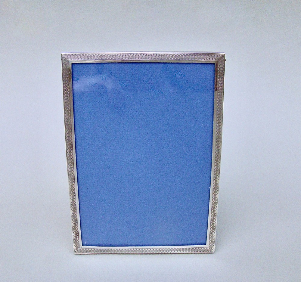 ART DECO SOLID SILVER PHOTO FRAME BY JAMES DEAKIN & SONS, CHESTER 1923