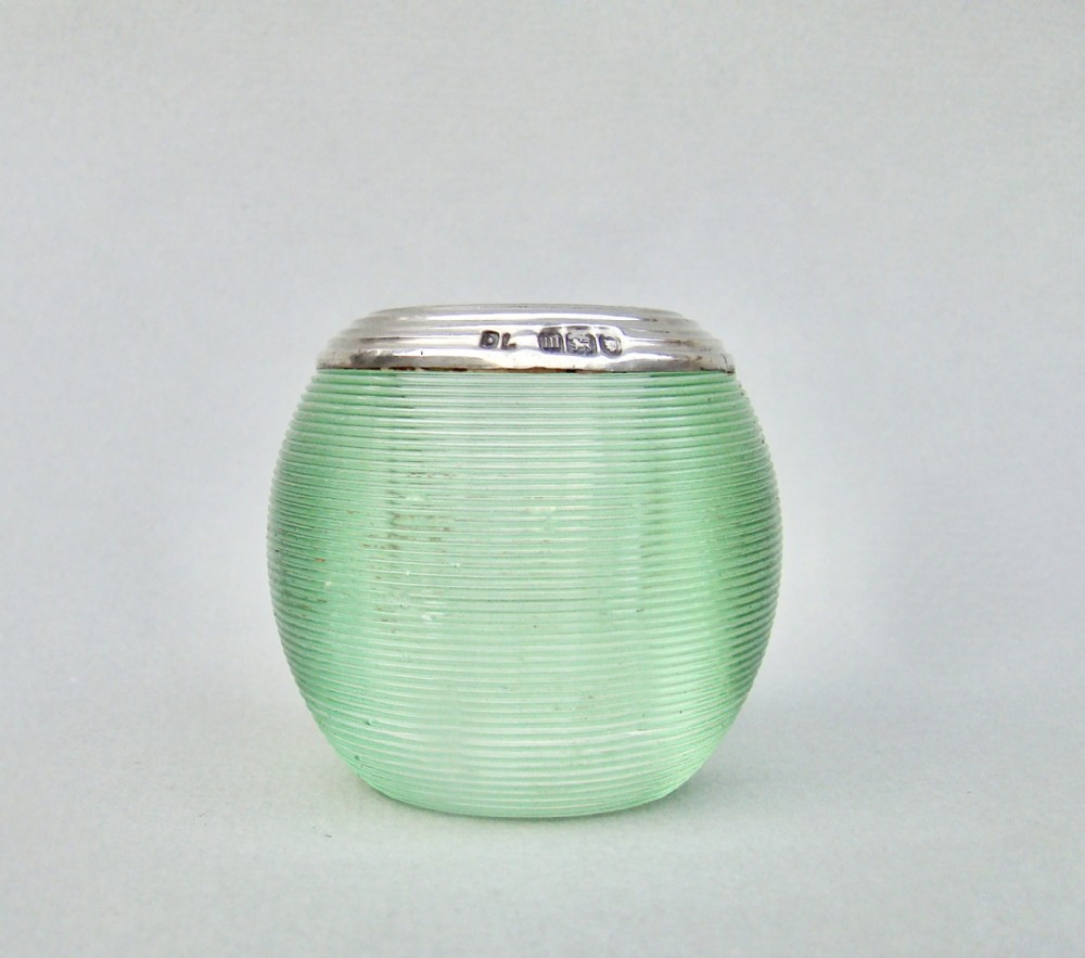 RARE EDWARDIAN SILVER MOUNTED GREEN GLASS MATCH STRIKER BY SCHINDLER & CO, LONDON 1907