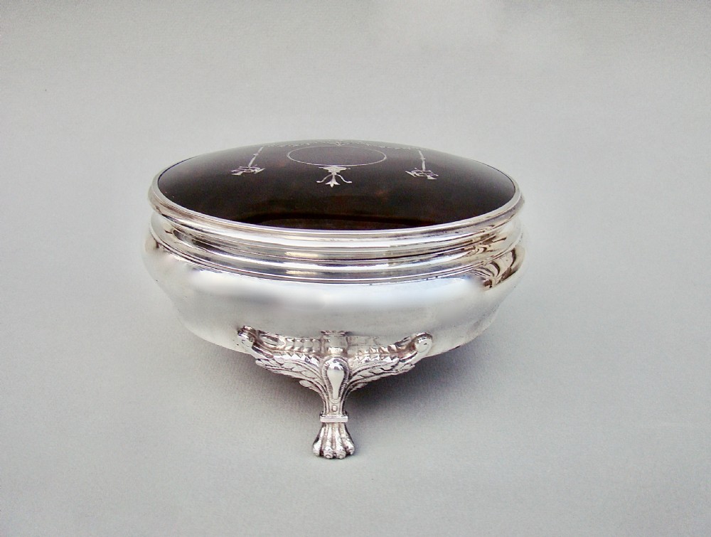 VERY LARGE SILVER PIQUE TORTOISESHELL JEWELLERY BOX BY WILLIAM COMYNS, LONDON 1919
 View VIII