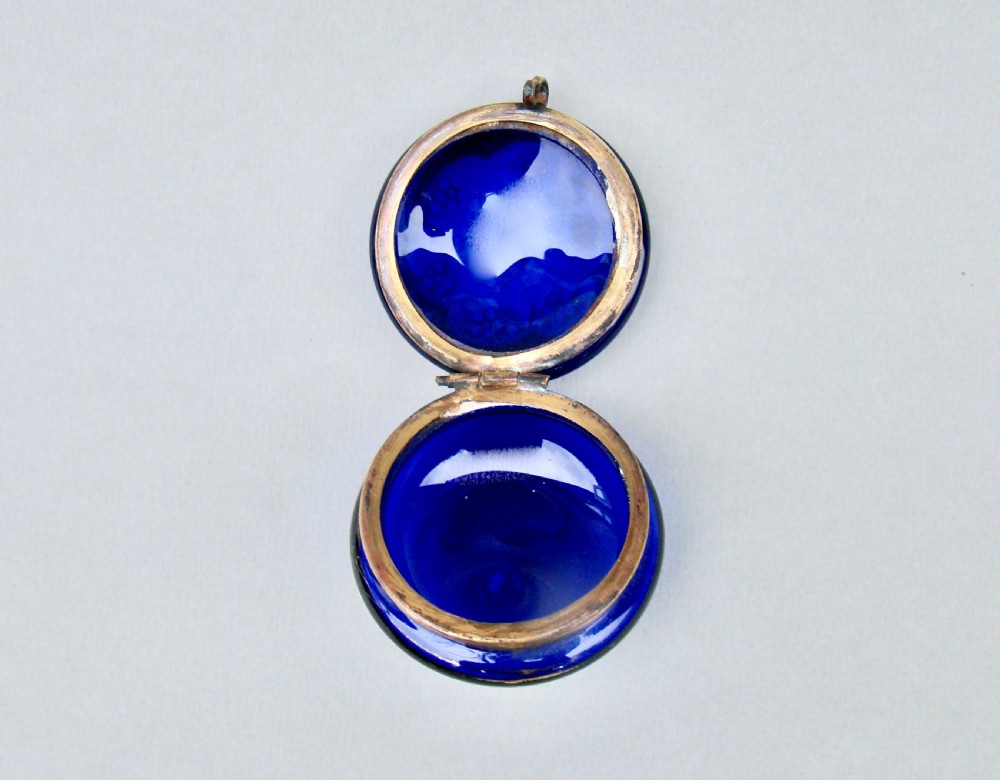 19TH CENTURY FRENCH ENAMELLED BRISTOL BLUE GLASS TRINKET BOX, CIRCA 1890
 View IV