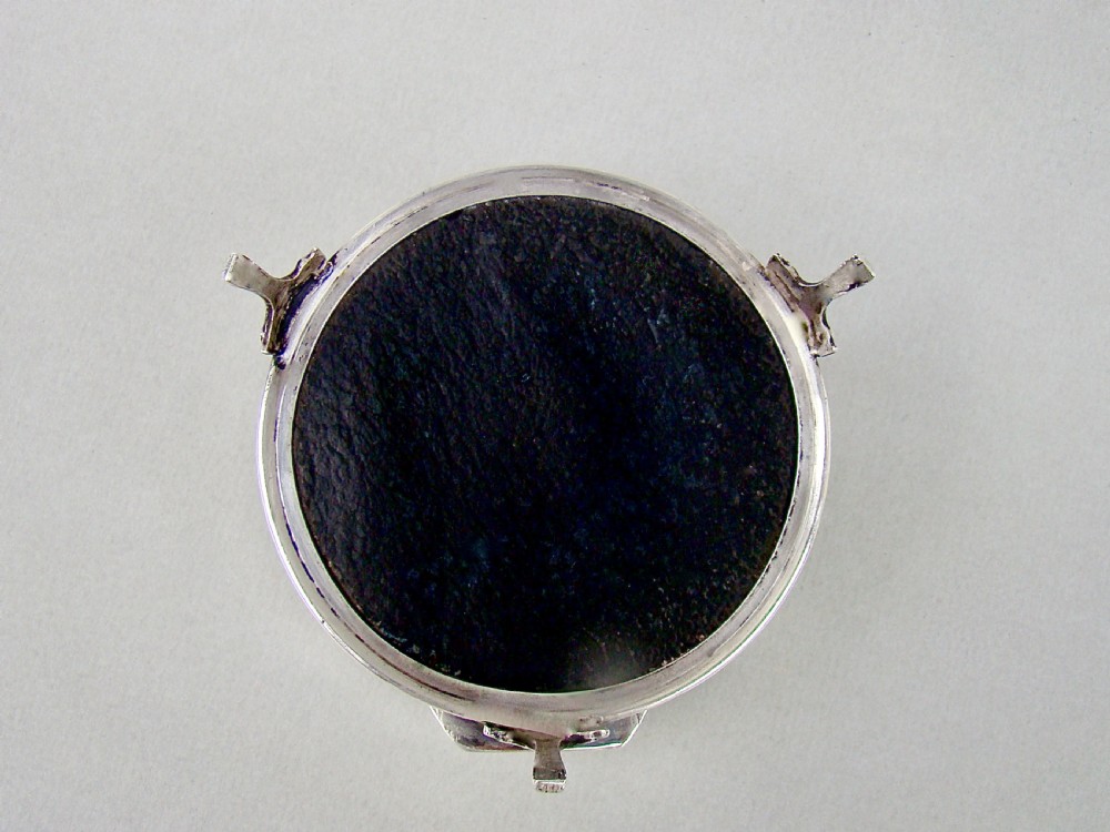 DELIGHTFUL SILVER & TORTOISESHELL TRINKET BOX BY EDWARD SOUTER BARNSLEY, BIRMINGHAM 1921 View VI