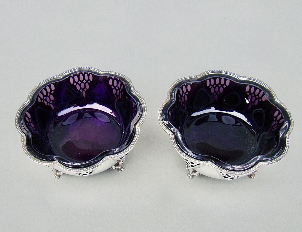 EXQUISITE PAIR OF GEORGE V SILVER & AMETHYST GLASS  BONBON DISHES BY MAPPIN & WEBB, BIRMINGHAM  1913 View IV