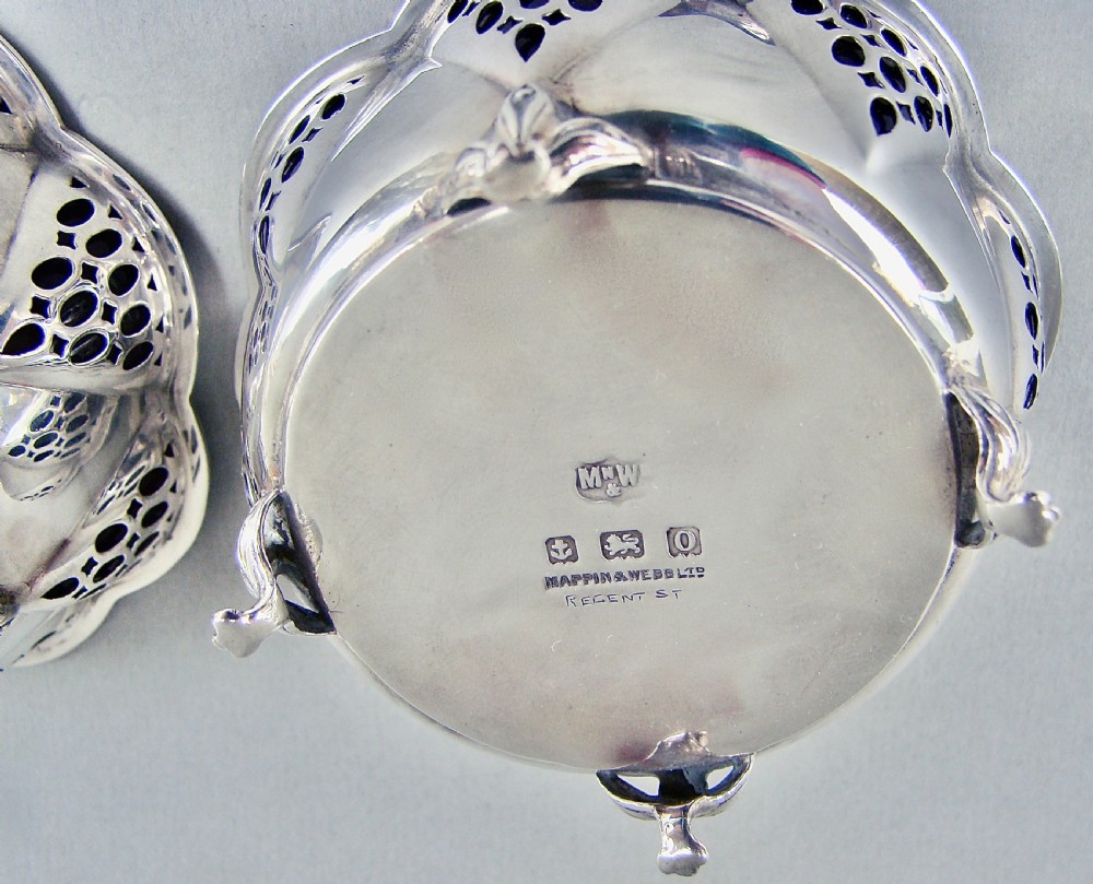 EXQUISITE PAIR OF GEORGE V SILVER & AMETHYST GLASS  BONBON DISHES BY MAPPIN & WEBB, BIRMINGHAM  1913 View VIII