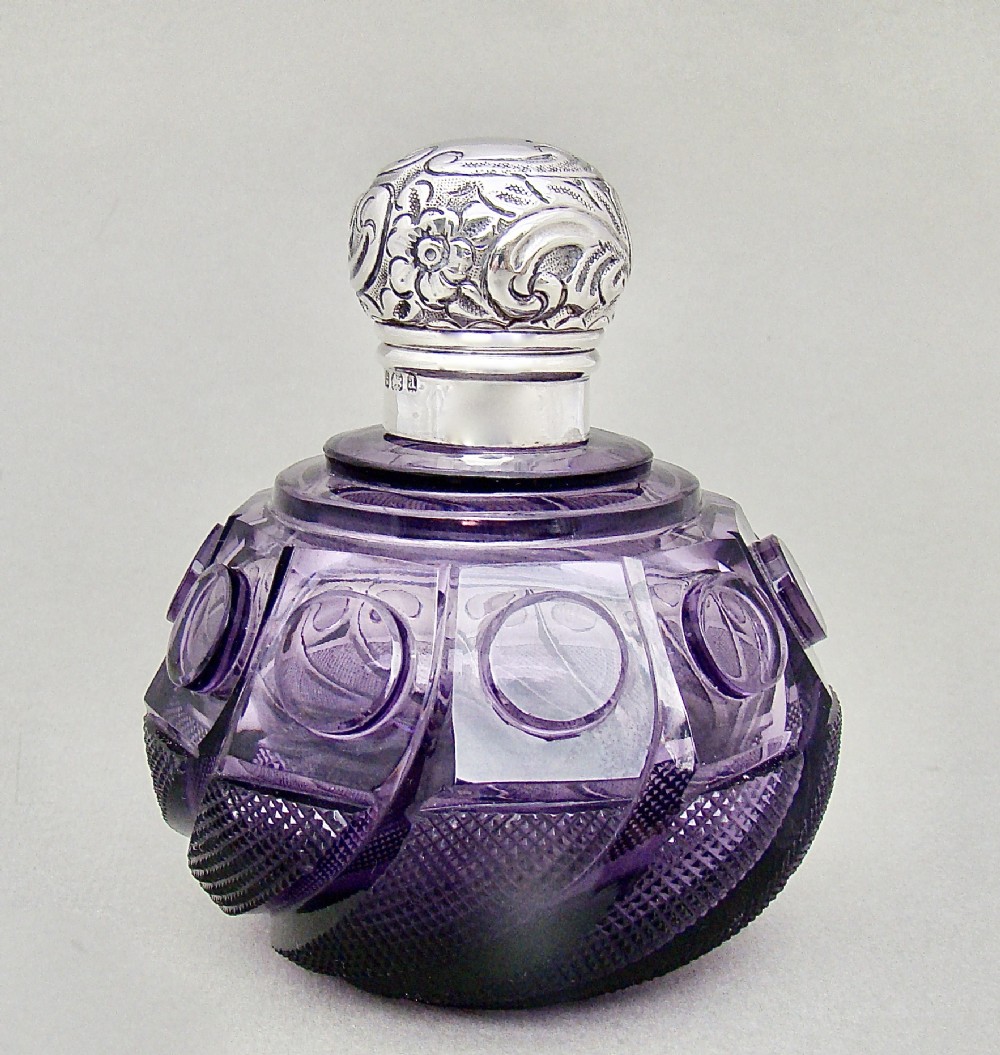 FABULOUS VICTORIAN SILVER AND AMETHYST GLASS SCENT BOTTLE BY LEVI & SALAMAN, BIRMINGHAM 1900
