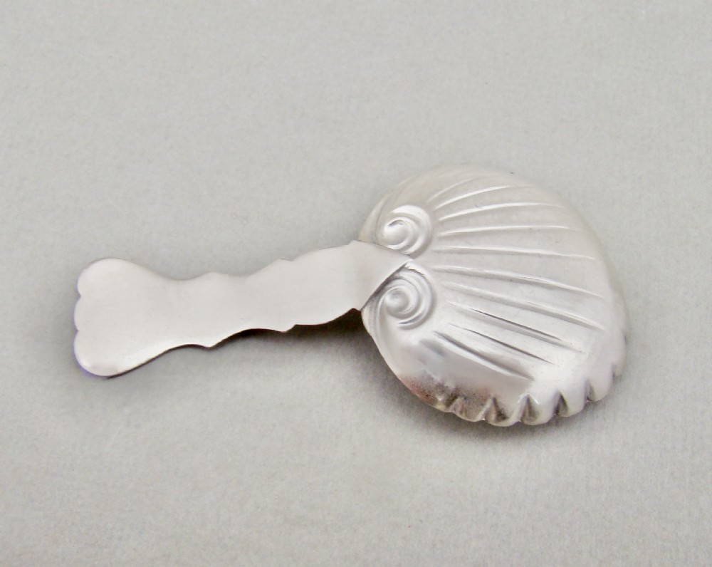 CHARMING EARLY VICTORIAN SILVER CADDY SPOON BY FOXHALL & CO, BIRMINGHAM, 1849 View III