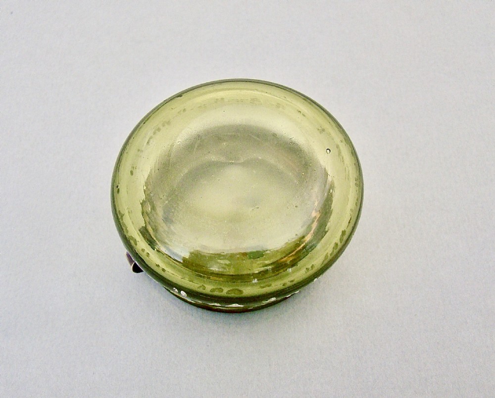 DELIGHTFUL FRENCH ART NOUVEAU GREEN GLASS ENAMELLED TRINKET BOX, CIRCA 1900 View VI