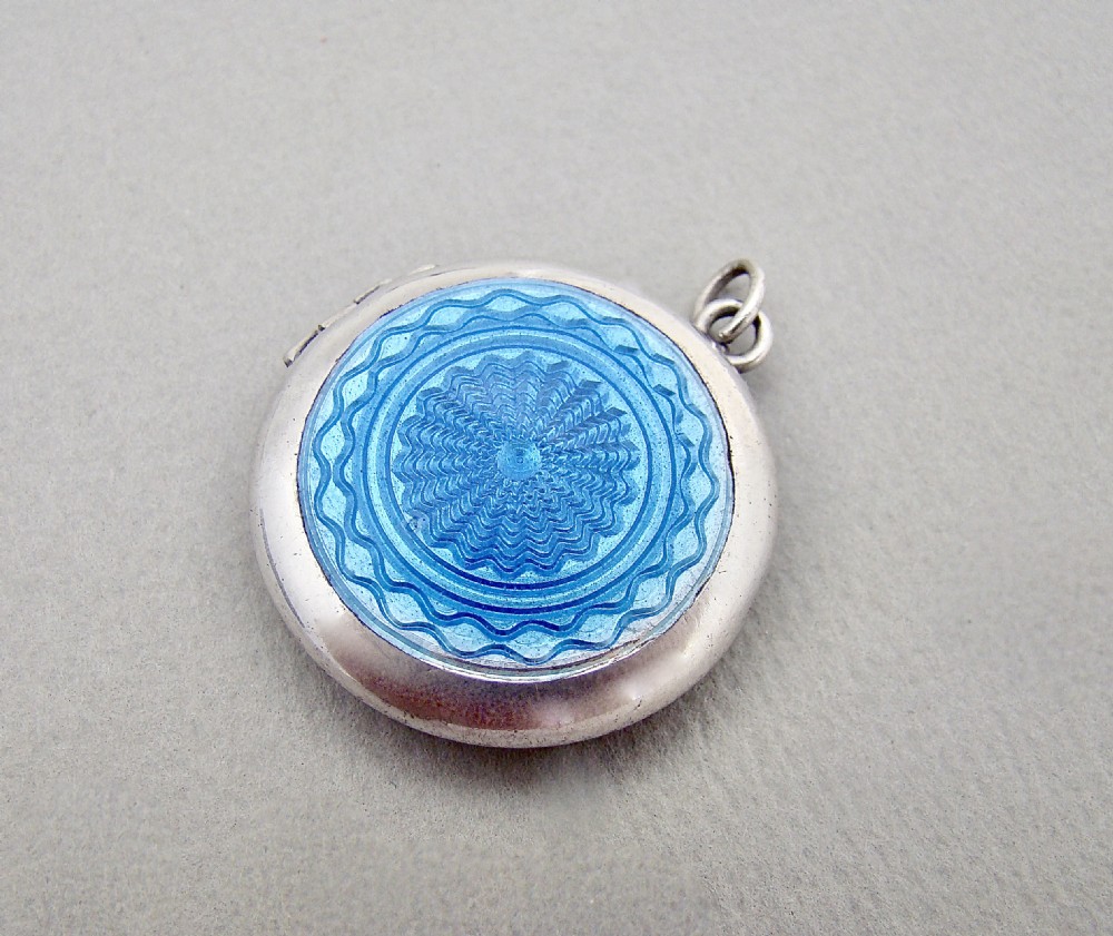 EXQUISITE ART DECO CONTINENTAL SILVER AND GUILLOCHE ENAMEL LOCKET, CIRCA 1930