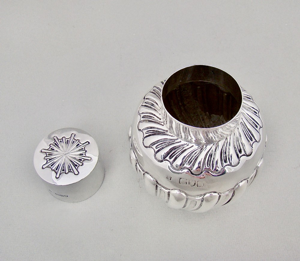 VICTORIAN SILVER TEA CADDY BY JOSIAH WILLIAMS & CO, LONDON 1896 View V