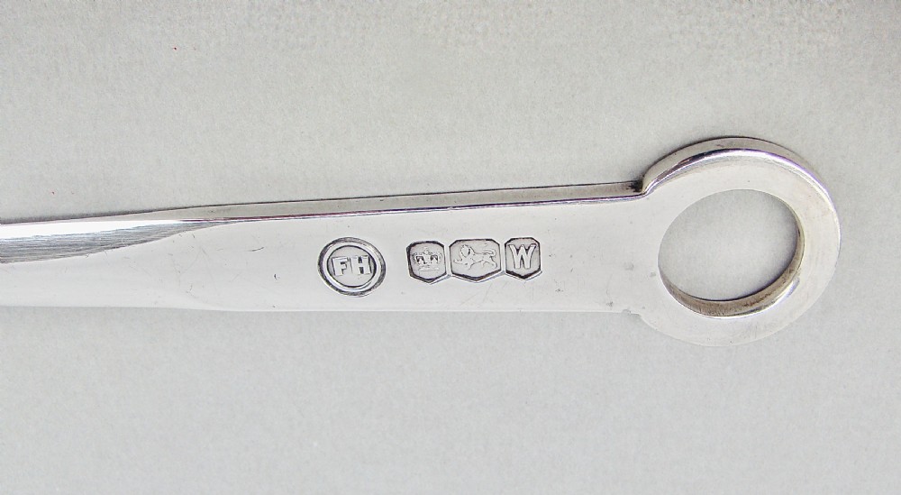 MID-CENTURY SILVER SKEWER LETTER OPENER BY FRANCIS HOWARD LTD, SHEFFIELD 1964 View IV