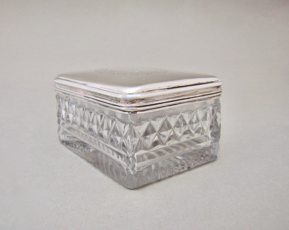 ELEGANT GEORGIAN SILVER DRESSING TABLE JAR BY JOHN DOUGLAS, LONDON 1814
 View III