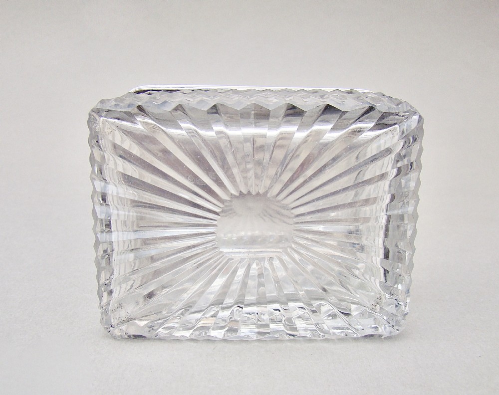 ELEGANT GEORGIAN SILVER DRESSING TABLE JAR BY JOHN DOUGLAS, LONDON 1814
 View V