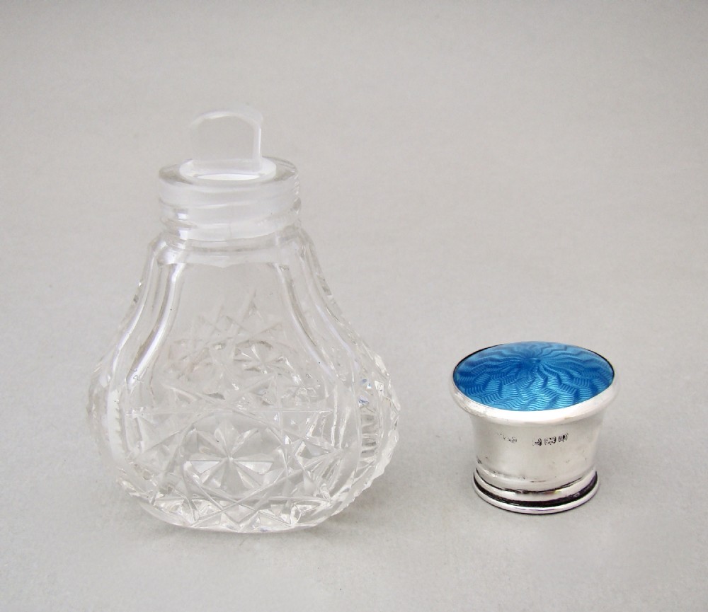 DELIGHTFUL ART DECO SILVER & GUILLOCHE ENAMEL SCENT BOTTLE BY MARSON & JONES, BIRMINGHAM 1928
 View V