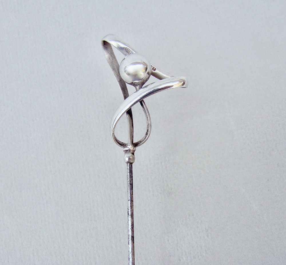 CHARLES HORNER SOLID SILVER HAT PIN, CHESTER 1911