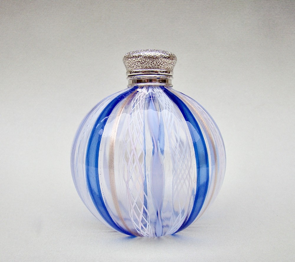 DELIGHTFUL VICTORIAN SILVER MOUNTED TRAILED GLASS SCENT BOTTLE, CIRCA 1890 View III