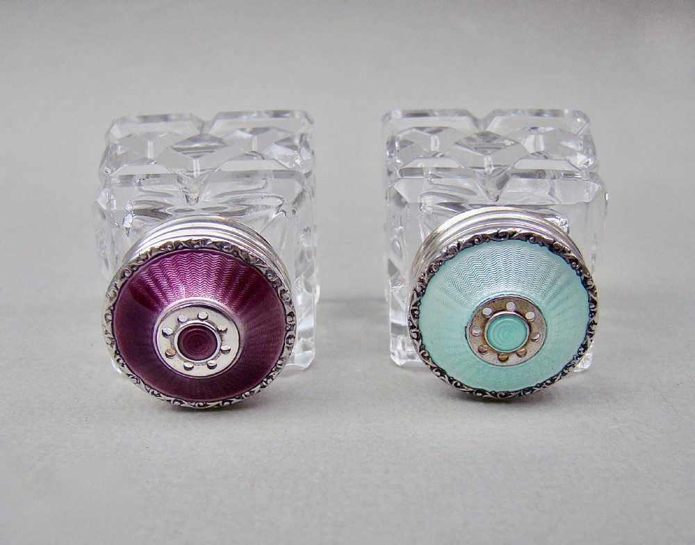 PAIR OF NORWEGIAN ART DECO SILVER AND ENAMEL SALTS, CIRCA 1930 View IV