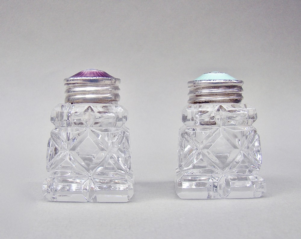 PAIR OF NORWEGIAN ART DECO SILVER AND ENAMEL SALTS, CIRCA 1930 View VI