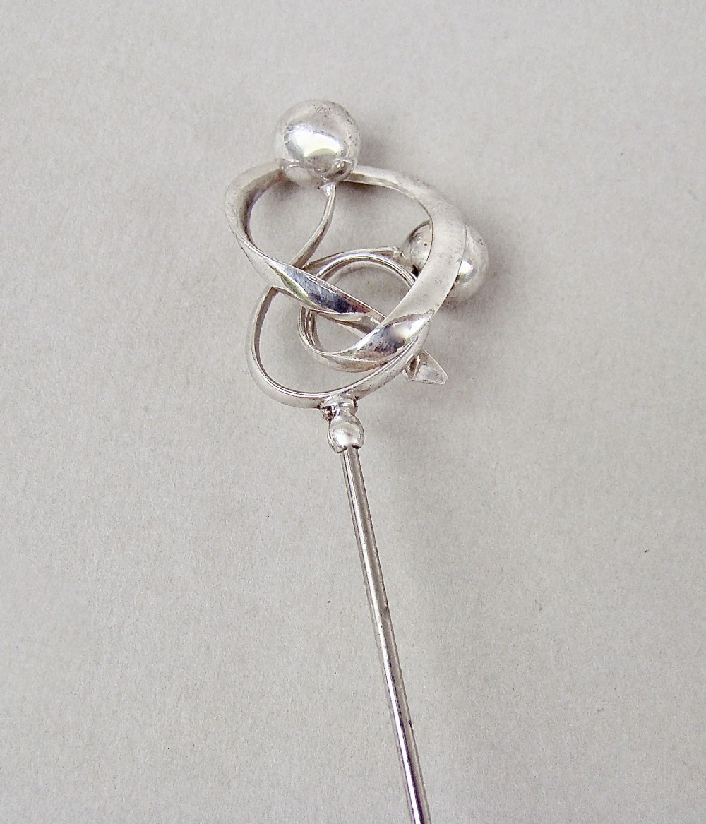 EXQUISITE CHARLES HORNER SOLID SILVER HAT PIN, CHESTER 1912