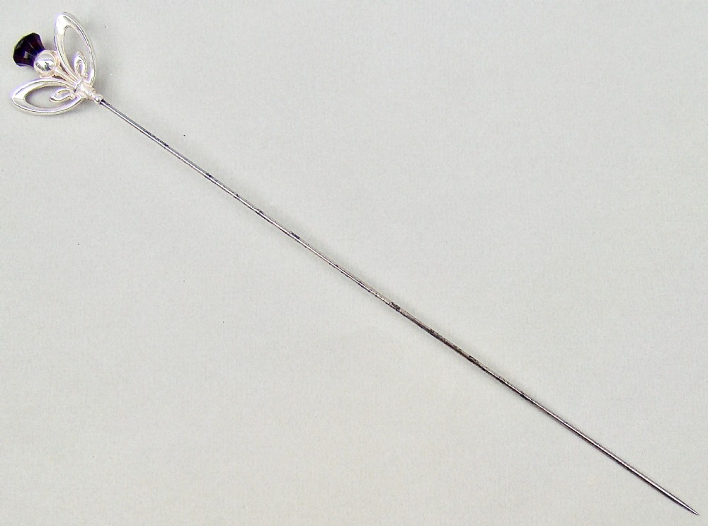 DELIGHTFUL SILVER & AMETHYST GLASS HAT PIN BY CHARLES HORNER, CHESTER 1911 View II