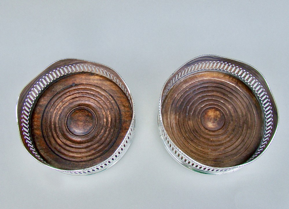 SUPERB PAIR OF MID-CENTURY SOLID SILVER WINE COASTERS BY  J. B.  CHATTERLEY & SONS, BIRMINGHAM 1969.
 View IV