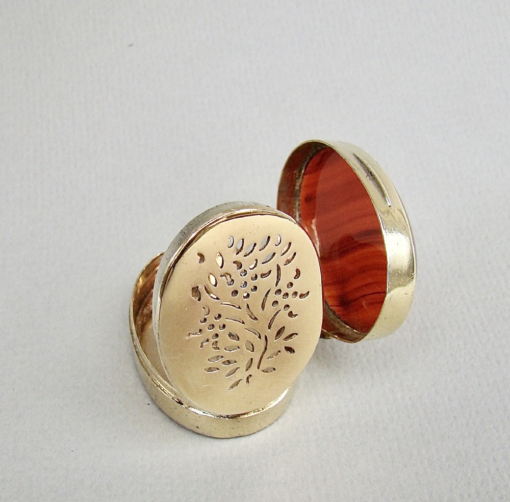 GEORGIAN SILVER & AGATE VINAIGRETTE BY THOMAS WILLMORE, BIRMINGHAM 1815