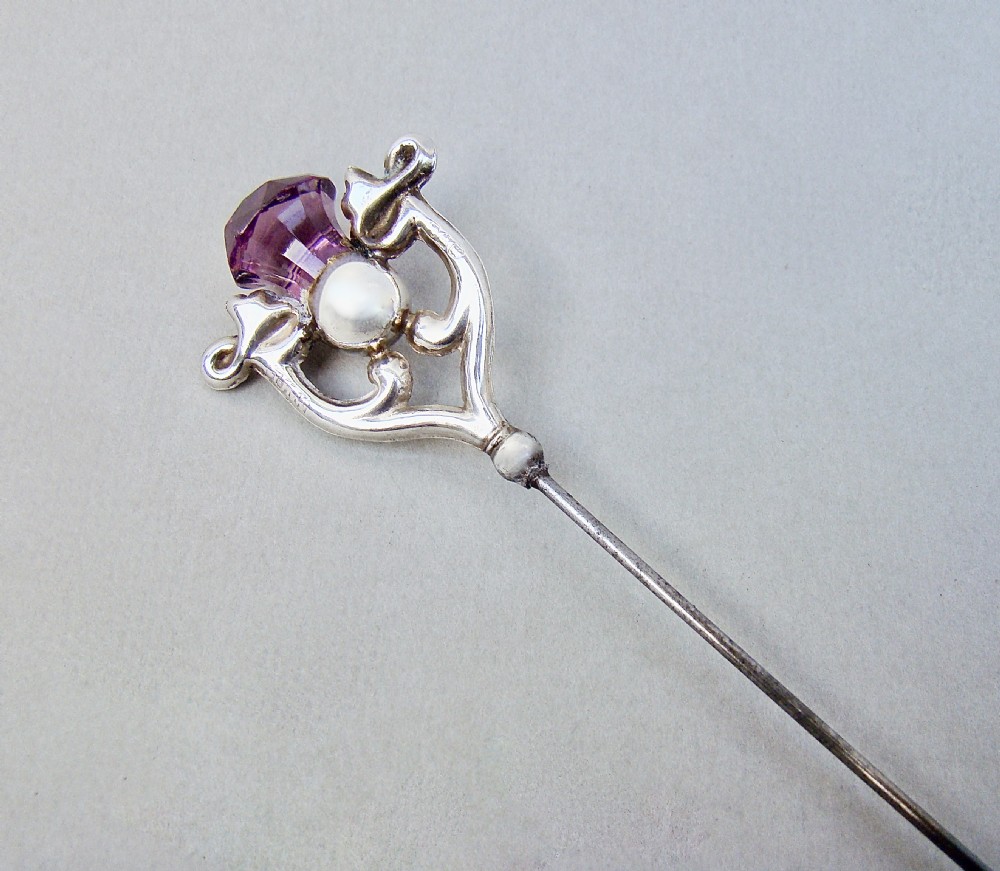 ART NOUVEAU SILVER & AMETHYST GLASS HAT PIN BY W. H. LEATHER, CHESTER 1910