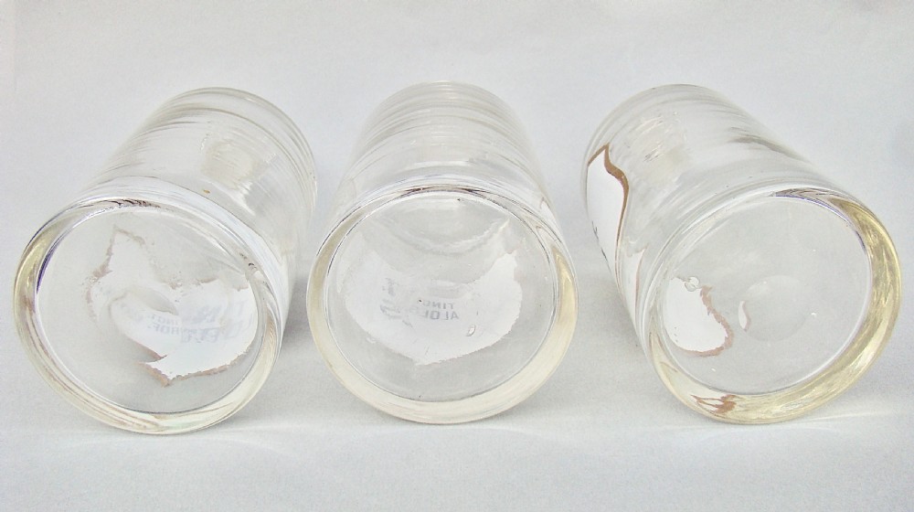DECORATIVE SET OF THREE MEDIUM VICTORIAN WHITE LABEL APOTHECARY JARS, CIRCA 1890 View V