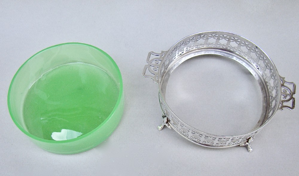 RARE ART DECO SILVER & VASELINE GLASS BUTTER DISH BY MAPPIN & WEBB, BIRMINGHAM 1933
 View VIII