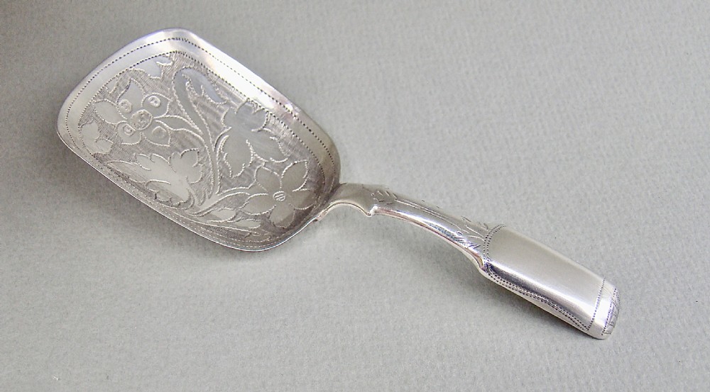 EXQUISITE GEORGIAN SILVER CADDY SPOON BY TAYLOR & PERRY, BIRMINGHAM 1827 View III