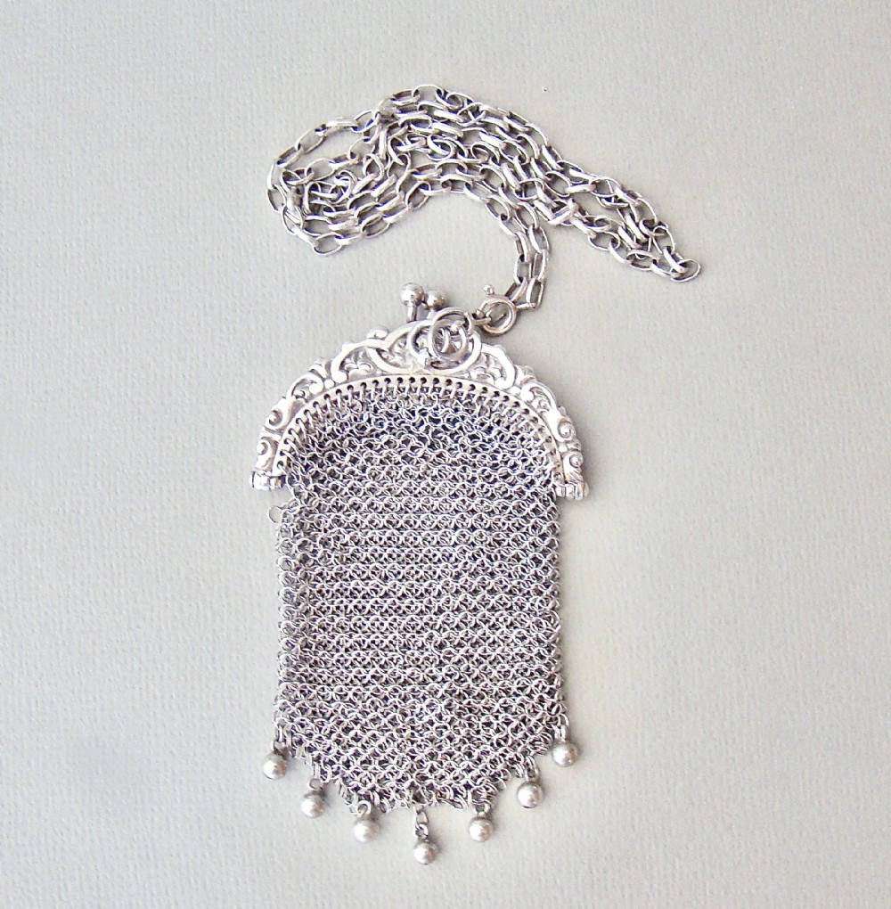 EXQUISITE FRENCH SILVER MESH CHATELAINE COIN PURSE, CIRCA 1900