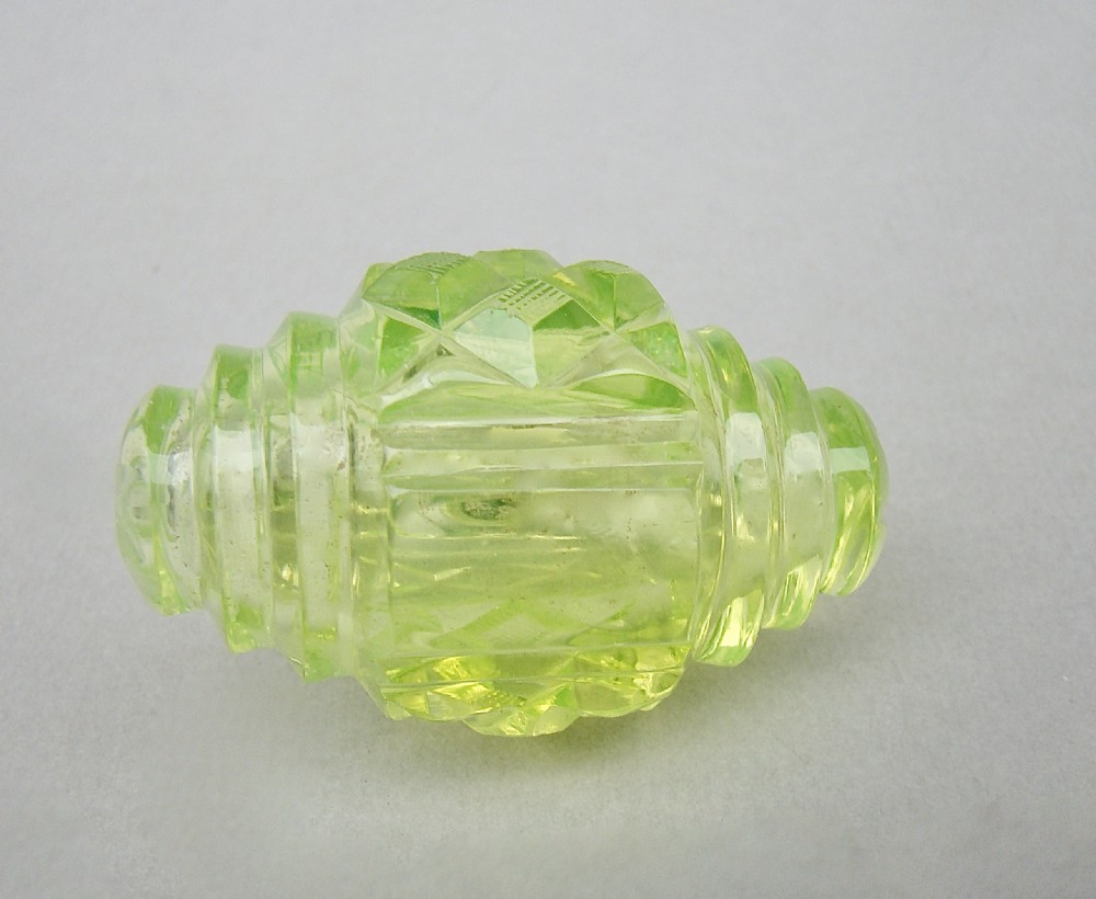 CHARMING VICTORIAN SILVER AND URANIUM GLASS SCENT BOTTLE BY CHARLES MAY, BIRMINGHAM 1899 View VI